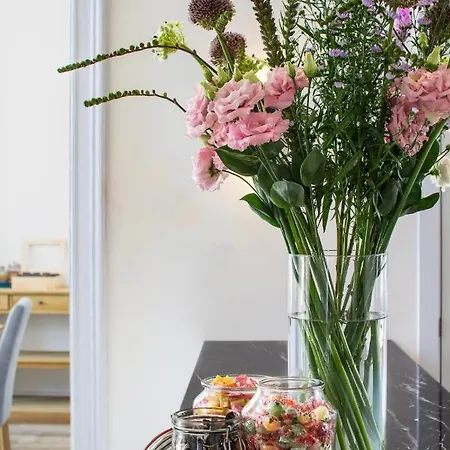 The Hamptons Boutique Bed & Breakfast 2*