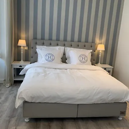 Bed & Breakfast The Hamptons Boutique 2*